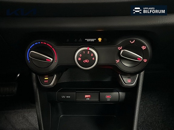 Kia Picanto 13 of 16