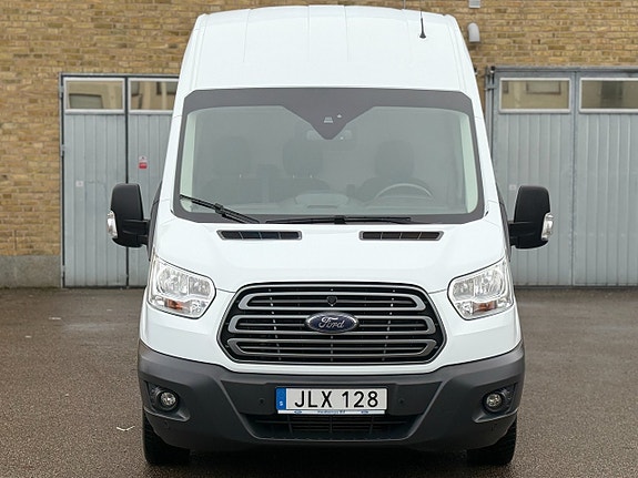 Ford Transit 3 of 5