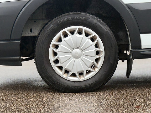 Ford Transit 14 of 14