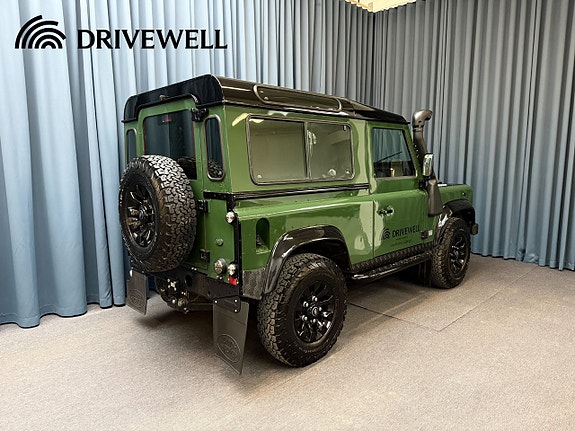 Land Rover Defender 90 3 of 5
