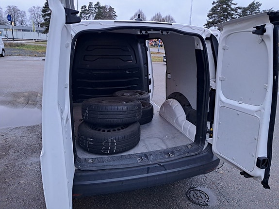 Volkswagen Caddy 6 of 6