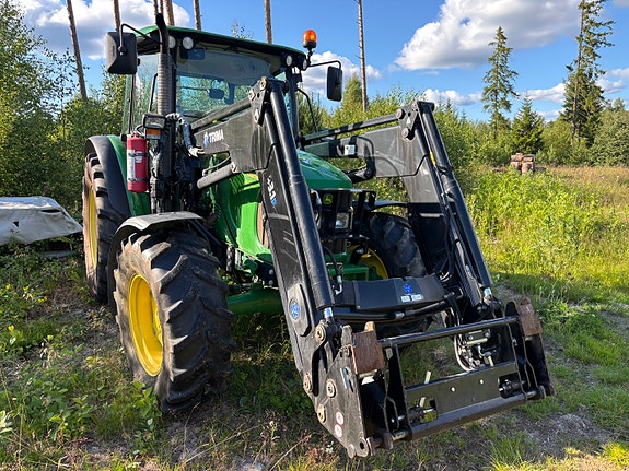 John Deere 5090r 4 of 5