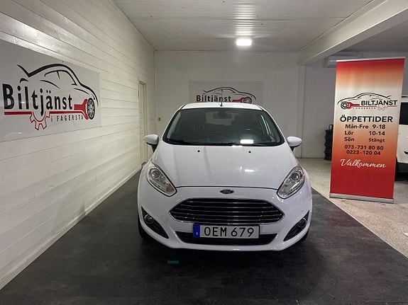 Ford Fiesta 2 of 5