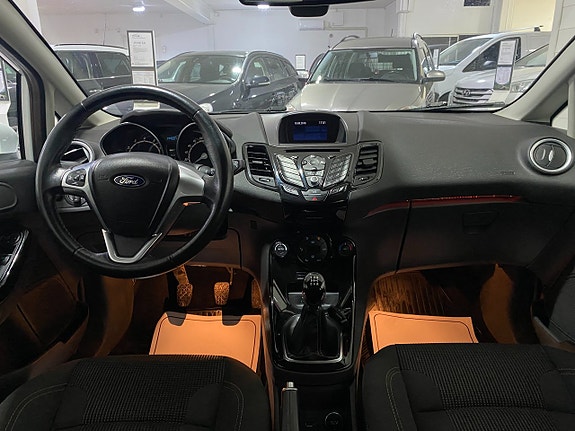 Ford Fiesta 8 of 9