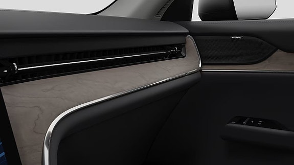 Volvo EX90 8 of 22