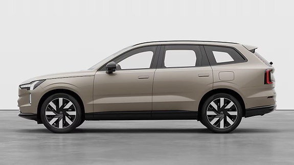 Volvo EX90 9 of 24