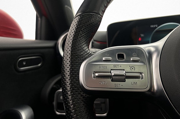 Mercedes-Benz A200 11 of 25
