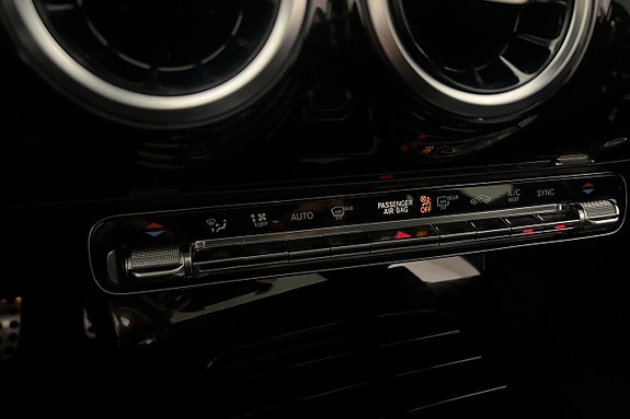 Mercedes-Benz A200 20 of 25