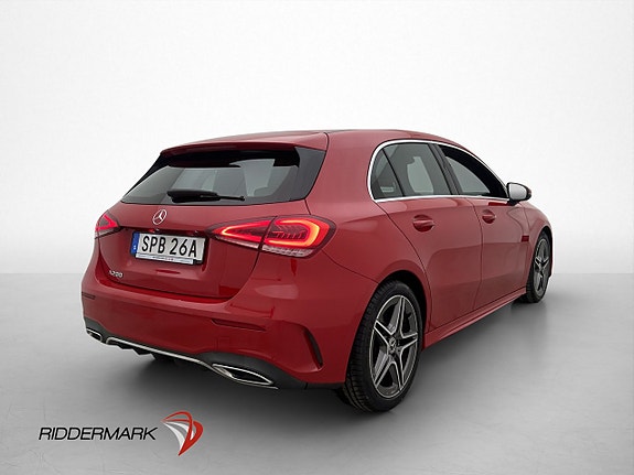 Mercedes-Benz A200 4 of 5