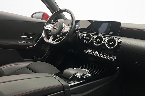 Mercedes-Benz A200 22 of 25