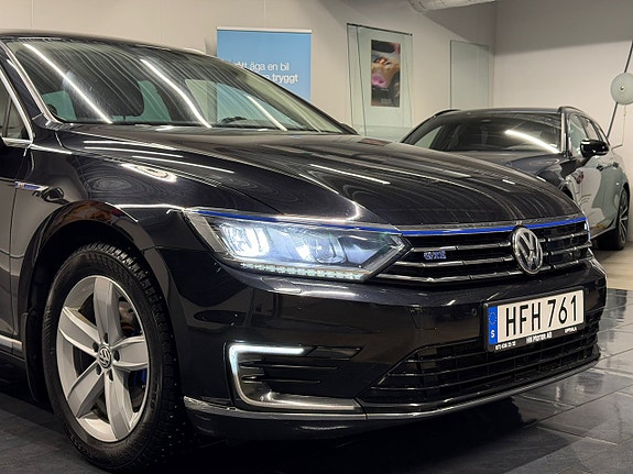 Volkswagen Passat 6 of 27
