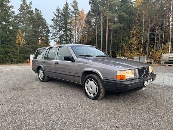Volvo 740 5 of 7
