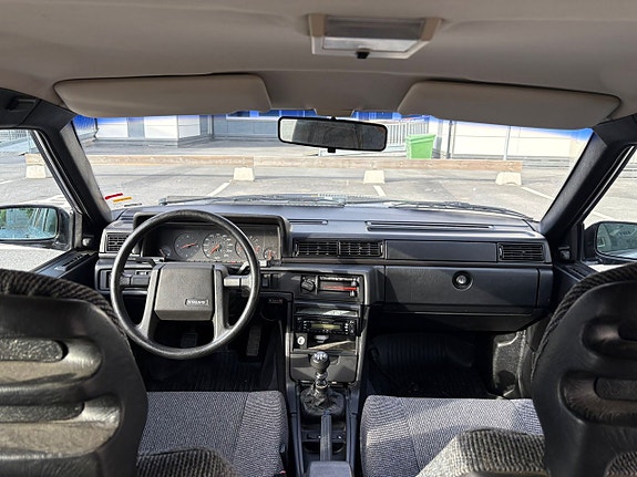 Volvo 740 6 of 7