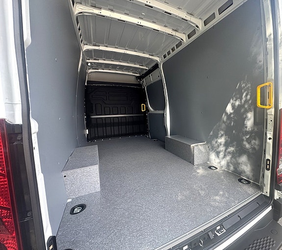 Iveco 35-140 16 of 19