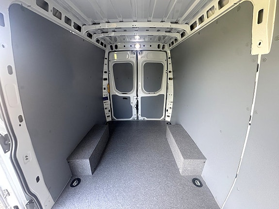 Iveco 35-140 7 of 19