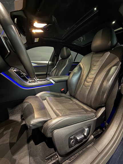 BMW M850i 11 of 20
