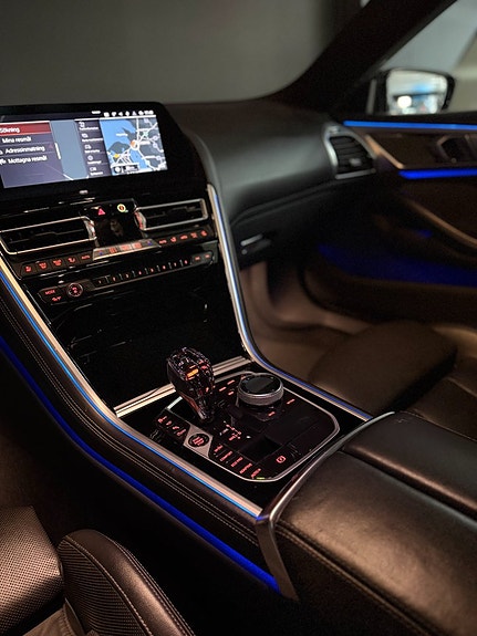 BMW M850i 15 of 20
