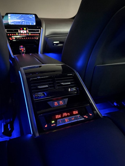 BMW M850i 10 of 20