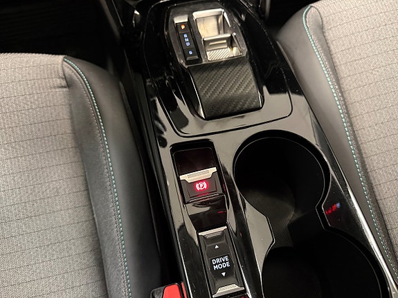 Peugeot e-208 26 of 28