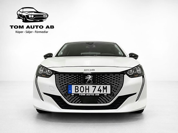 Peugeot e-208 3 of 28
