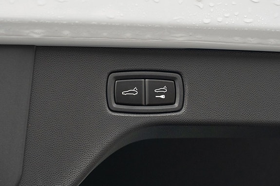 Porsche Macan 4 15 of 30