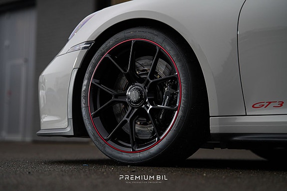 Porsche 911 8 of 21