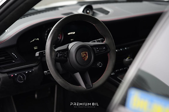 Porsche 911 12 of 21