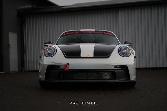 Porsche 911 2 of 5