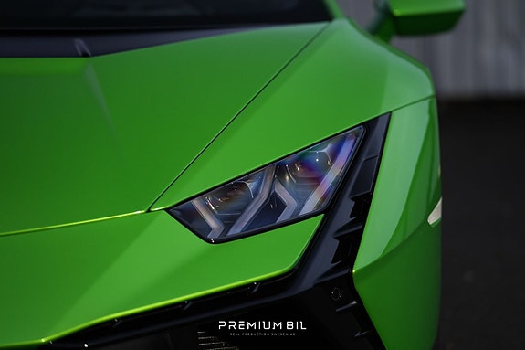 Lamborghini Huracan 15 of 22