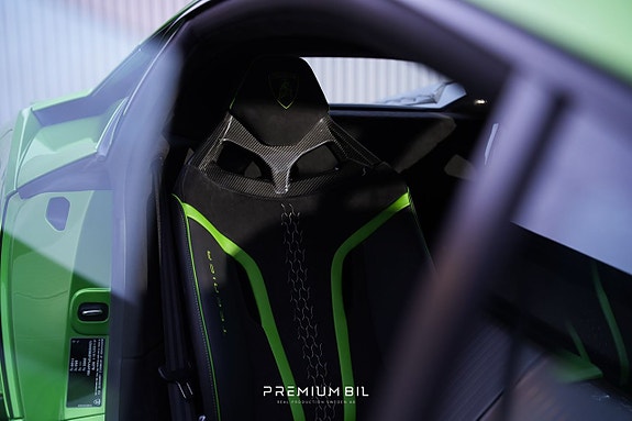 Lamborghini Huracan 11 of 22