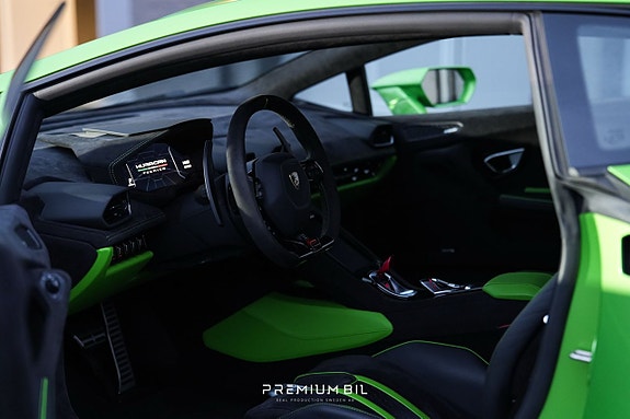 Lamborghini Huracan 10 of 22