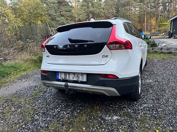 Volvo V40 Cross Country 4 of 5