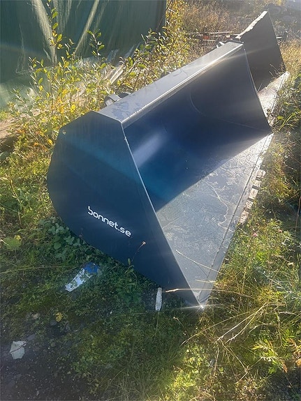 Bonnet Universalskopa 240 sms 2 of 2