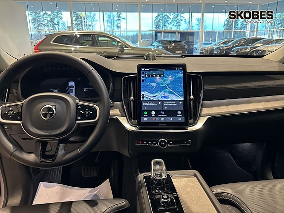 Volvo XC90 12 of 26