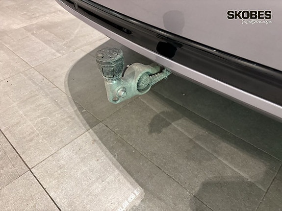 Volvo XC90 18 of 26