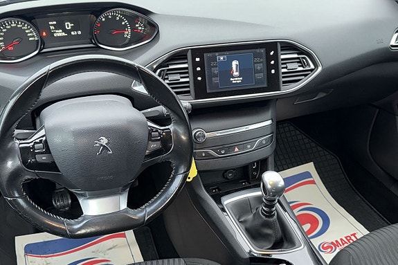 Peugeot 308 5 of 8
