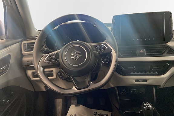 Suzuki Swift 9 of 12