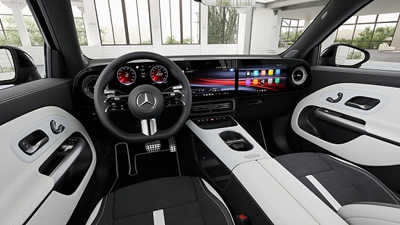 Mercedes-Benz GLB250+ 10 of 17
