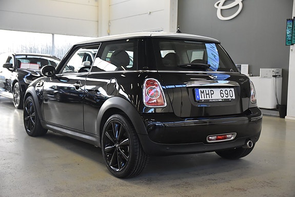 MINI Cooper 5 of 5