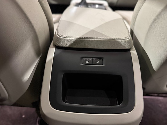 Volvo XC90 21 of 21