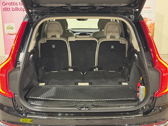 Volvo XC90 9 of 21