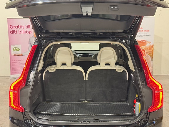 Volvo XC90 8 of 21