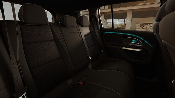 Mercedes-Benz GLB350 15 of 16