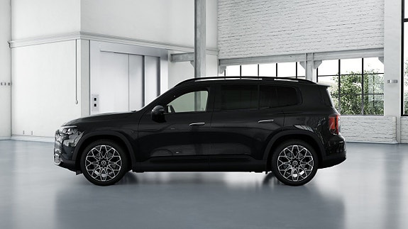 Mercedes-Benz GLB350 6 of 16
