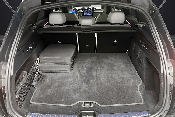 Mercedes-Benz GLC300 e 21 of 21