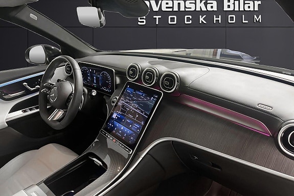 Mercedes-Benz GLC300 e 14 of 21