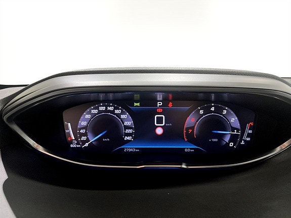 Peugeot 5008 9 of 16