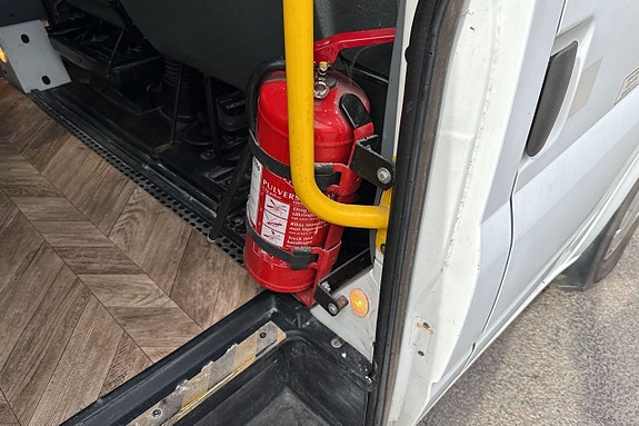 Ford Transit 11 of 14