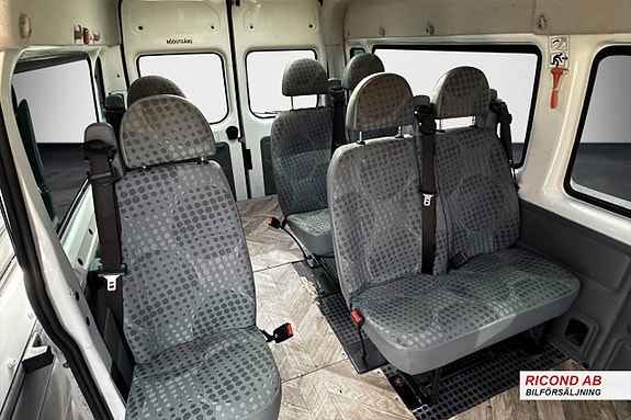 Ford Transit 8 of 14