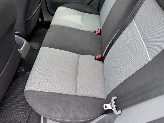 Ford Focus 12 of 21